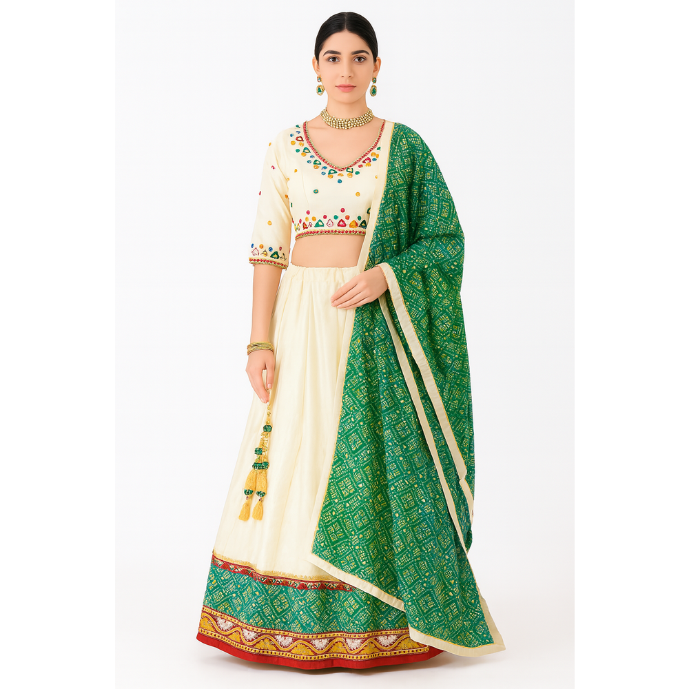 MEERA LADIES  GARBA SUIT MKK