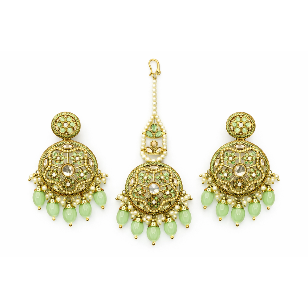 EARRINGS WITH MATCHING TIKKA