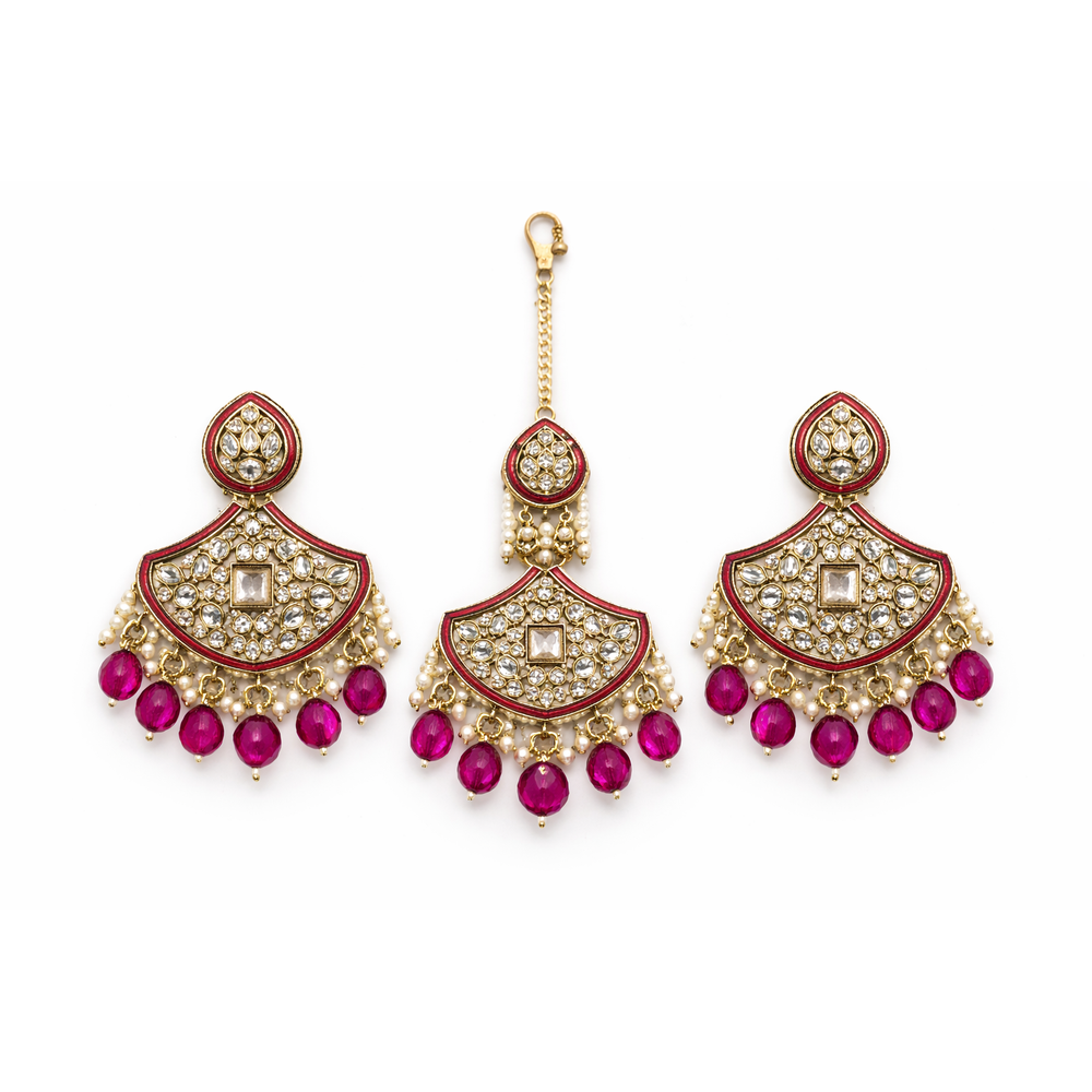 EARRINGS WITH MATCHING TIKKA