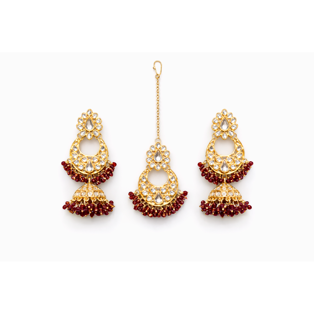 ELEGANT EARRING WITH MAANG TIKKA