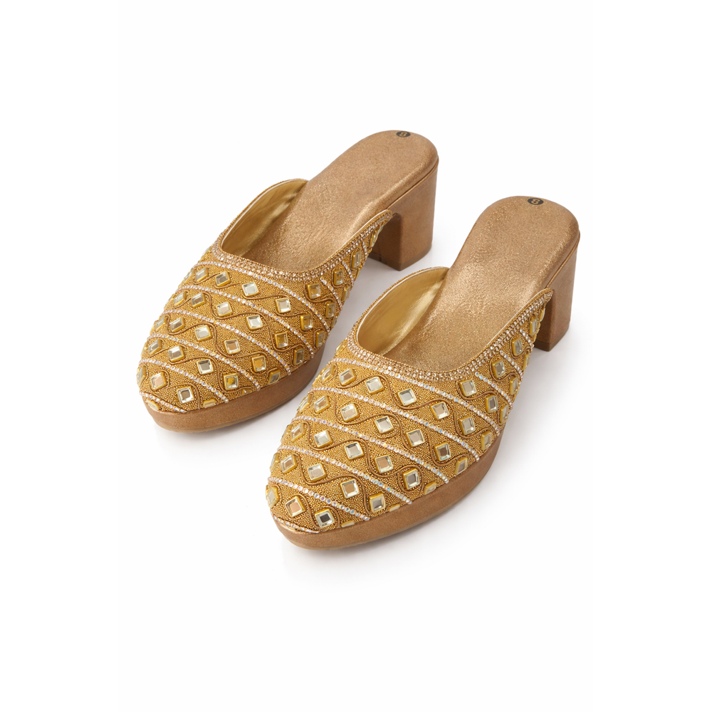 ELEGANT GOLD HEEL SANDAL