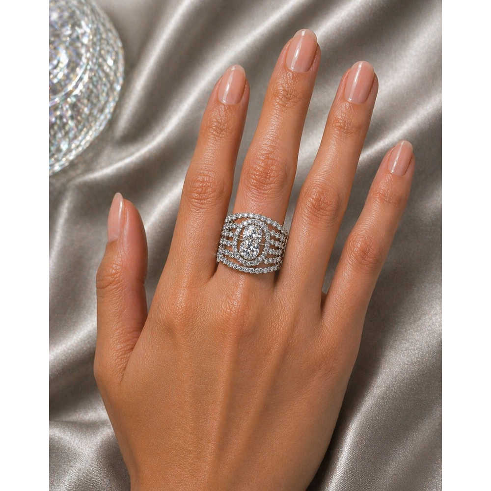 FANCY FINGER RING