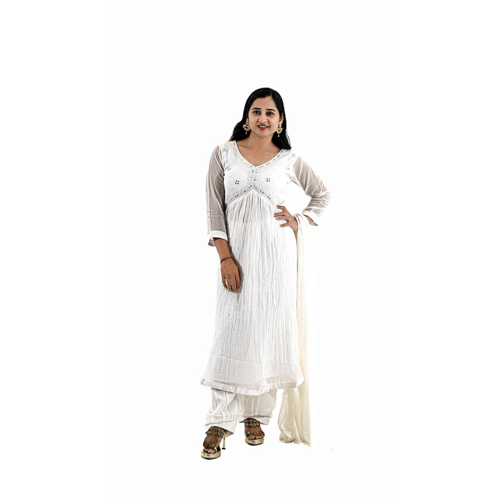 PIHU ALIYA SUIT HUS